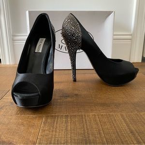 Steve Madden Black with Rhinestones. Size 8.5
